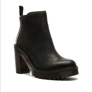 Dr. Martens Magdalena Ankle Boot Size 8